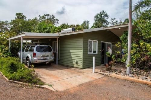 Batchelor Holiday Park Exterior photo
