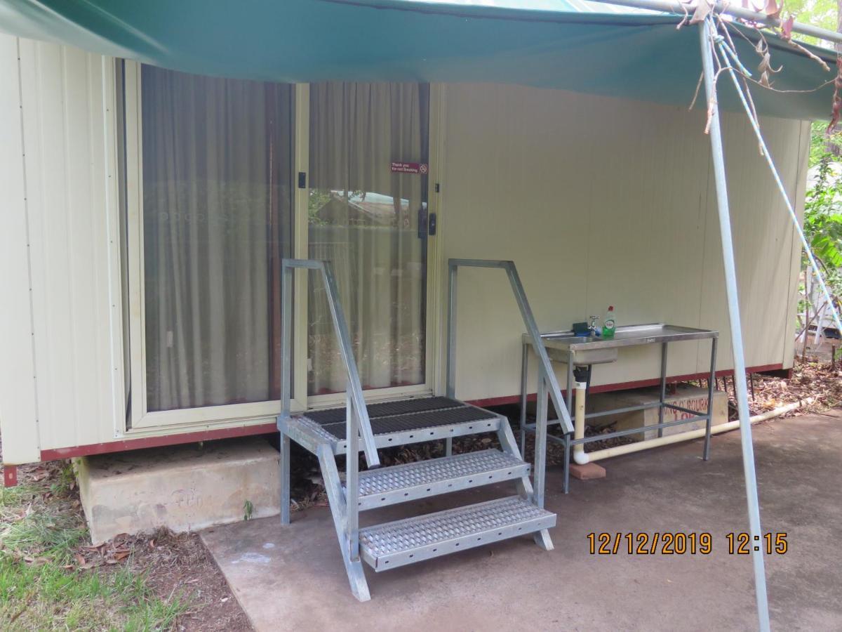 Batchelor Holiday Park Exterior photo